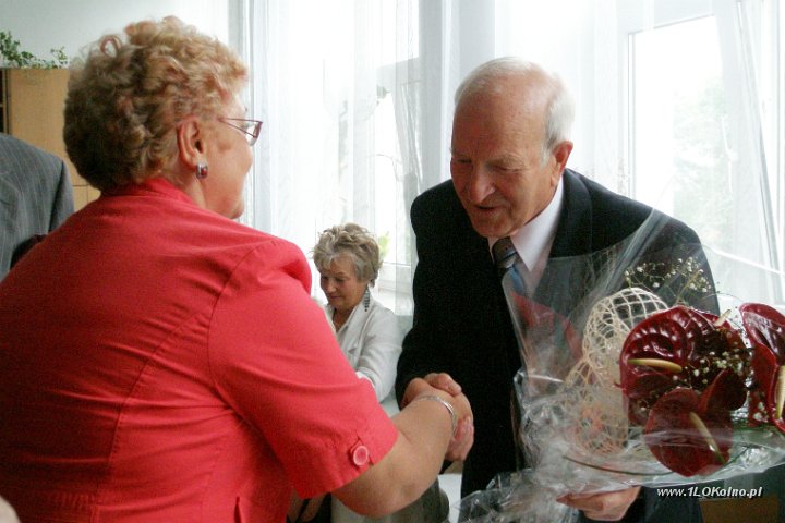 2007 Kwiaty dla wychowawcy .jpg